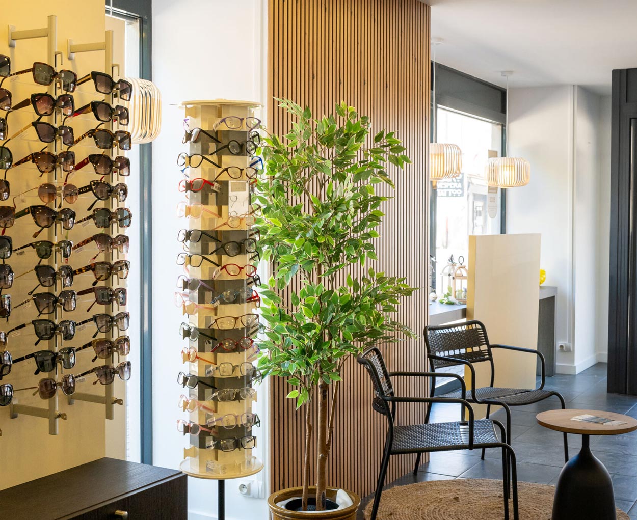 Bilan visuel 09, Bilan visuel Saint-Girons, Couserans Optic 09, Couserans Optic Saint-Girons, Lunette 09, Lunette Saint-Girons, Optic 09, Optic Saint-Girons, Opticien 09, Opticien Saint-Girons